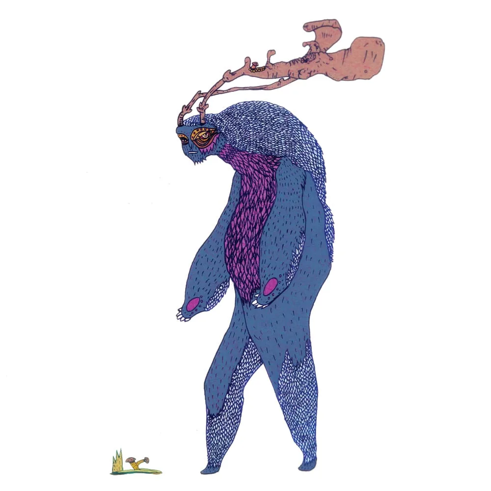 Créature bleu-violet debout au poitrail magenta, une ramure pâle poussant de son crâne ; une figurine minuscule à ses pieds — dessin de FREDC
